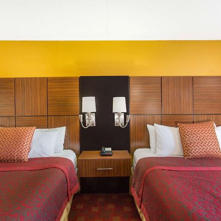 Days Inn By Wyndham Leominster/Fitchburg Area Bagian luar foto