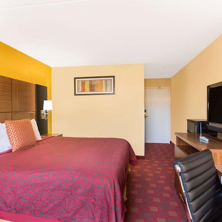 Days Inn By Wyndham Leominster/Fitchburg Area Bagian luar foto