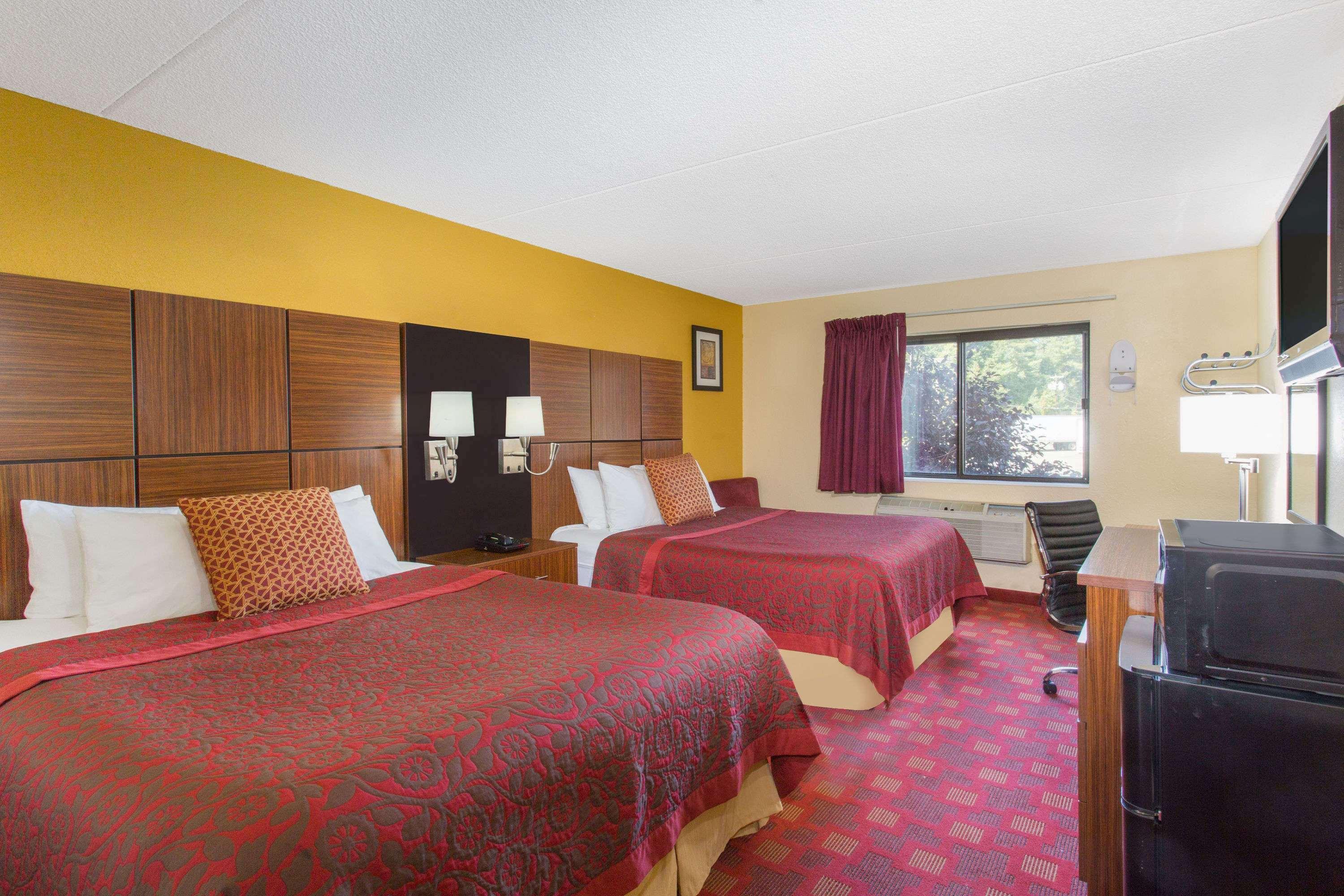 Days Inn By Wyndham Leominster/Fitchburg Area Bagian luar foto