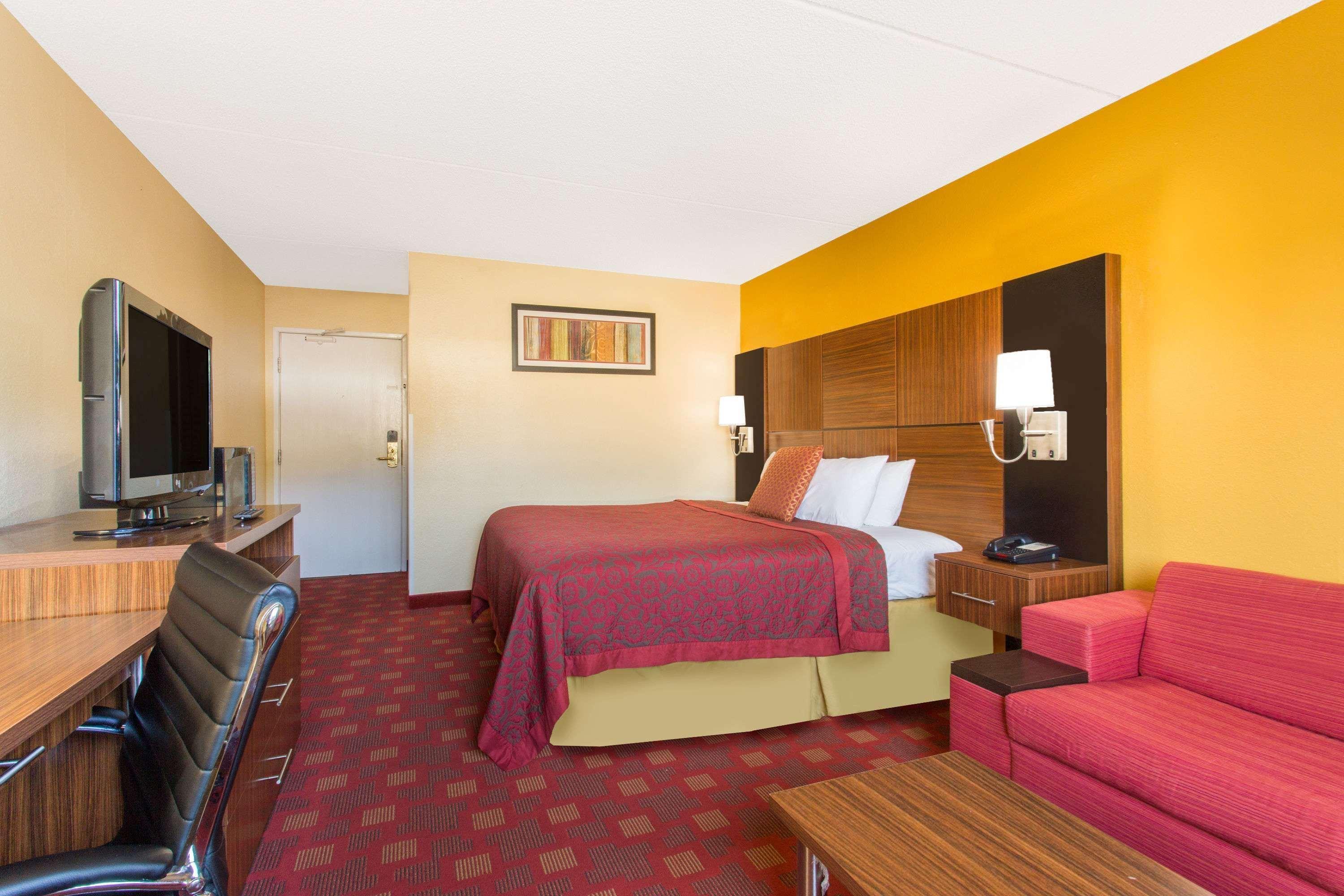 Days Inn By Wyndham Leominster/Fitchburg Area Bagian luar foto