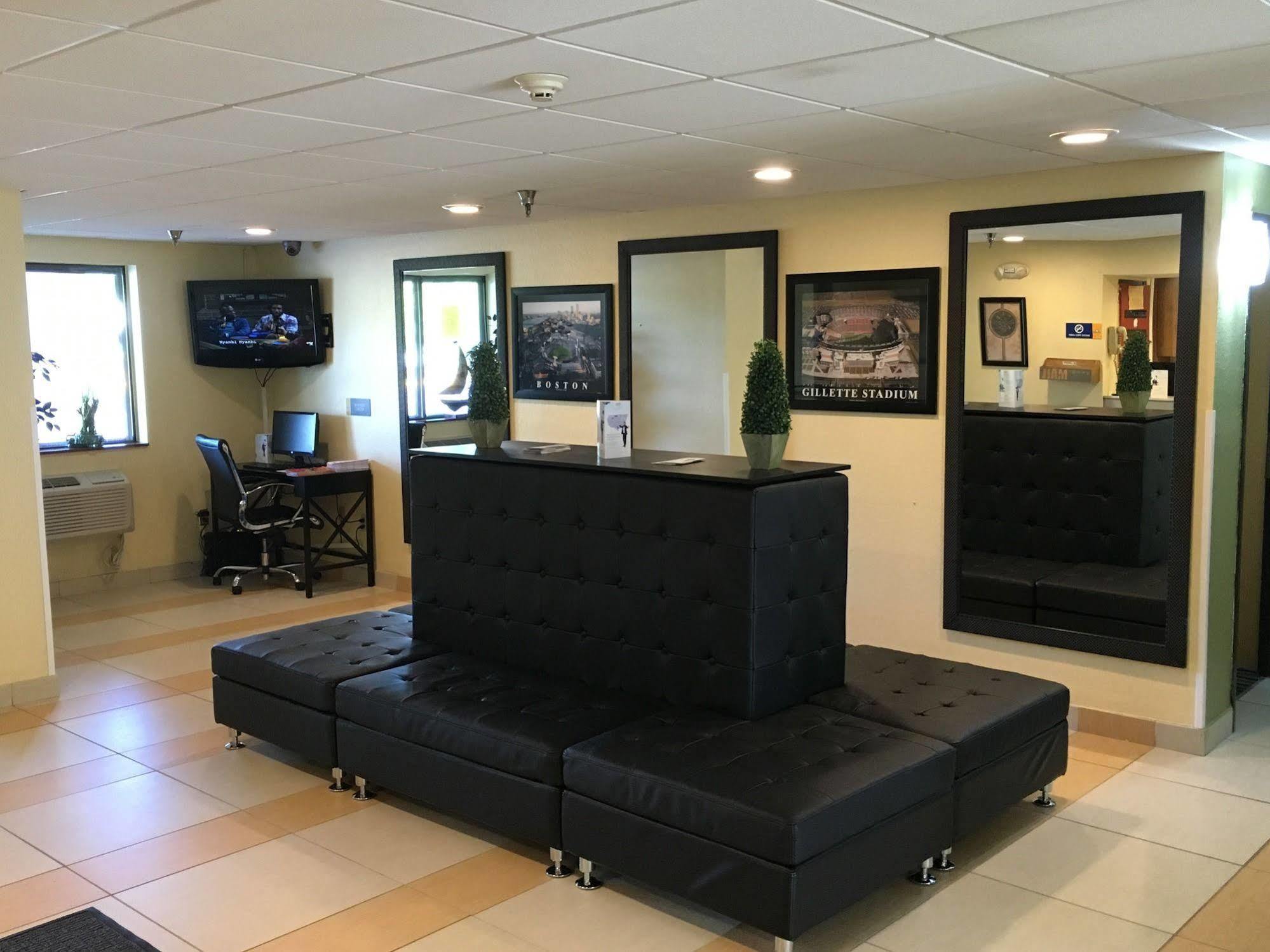 Days Inn By Wyndham Leominster/Fitchburg Area Bagian luar foto